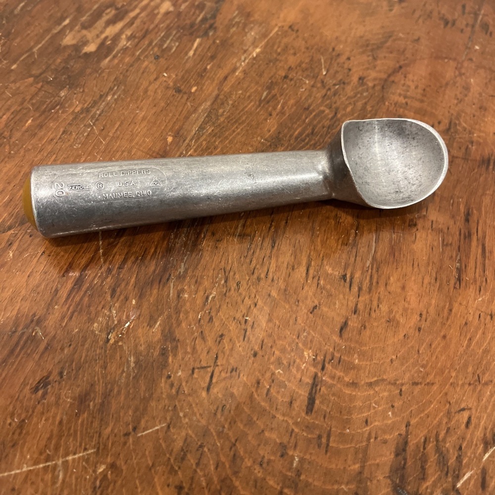 Zeroll Roll Dipper 20 Vintage Ice Cream Scoop Aluminum Liquid Filled Handle